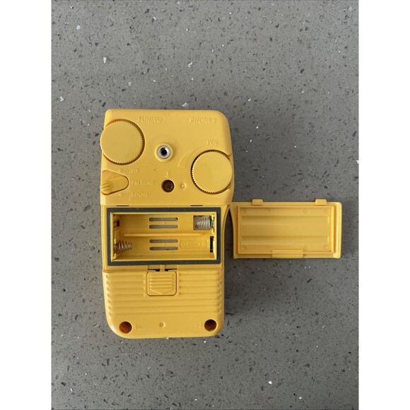 SONY SRF-8 Sports AM/FM Walkman Pocket Radio Untested / parts only - Picture 3 of 7